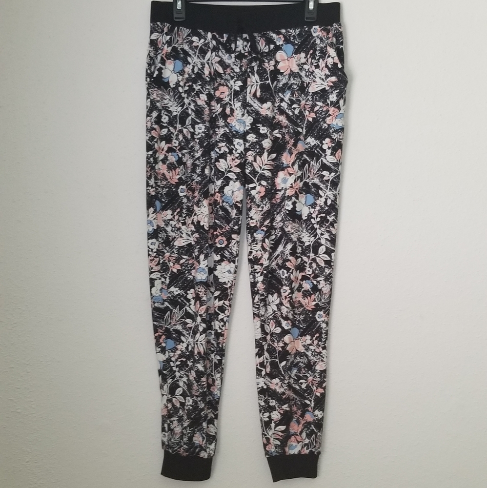 ☂️ Floral Pants